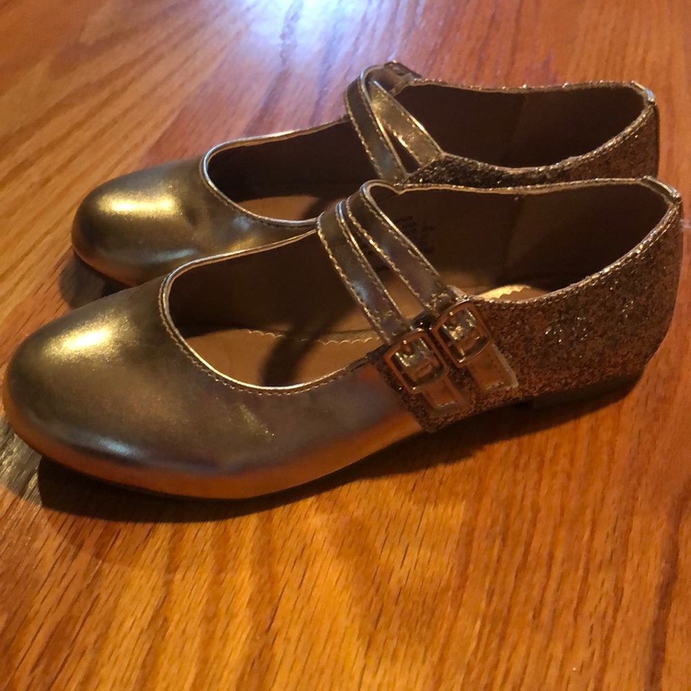 Girls gold flats